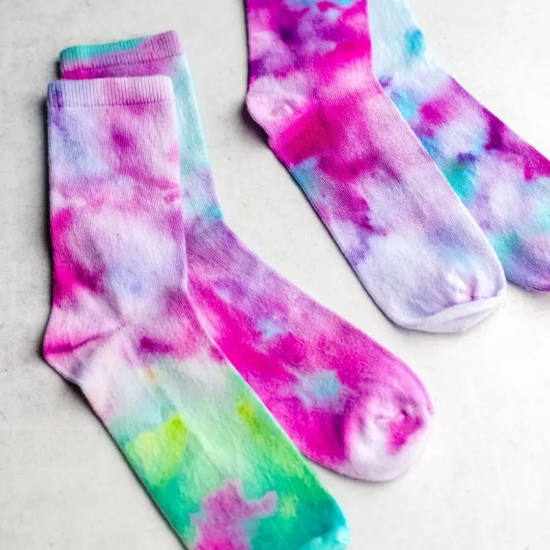 dyeing socks